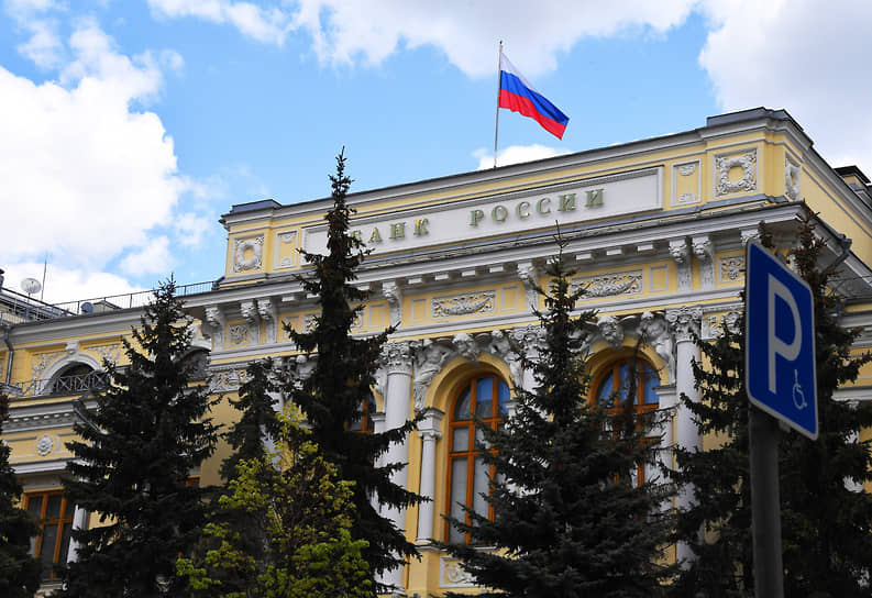 Банк России не стал лишать лицензии самарский «Спутник», ограничившись пока временной сменой руководства