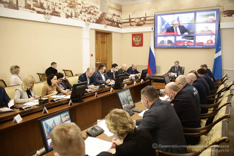 Алексей Русских объявил, что своим решением он переводит облправительство на особый режим работы