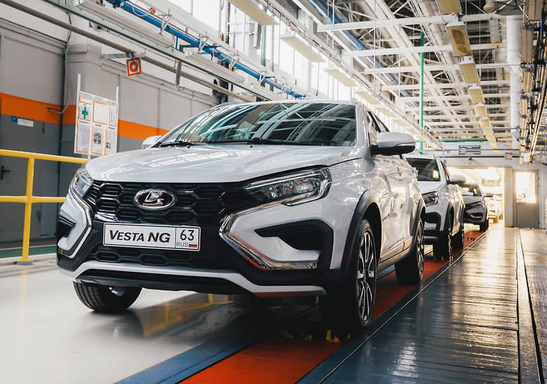 Продажи новой Lada Vesta стартовали в мае этого года