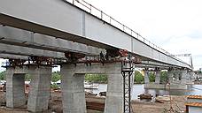Закончено бетонирование пролета Фрунзенского моста