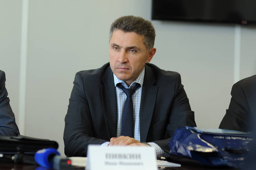 Александр Николаев считается «правой рукой» главы регионального минтранса Ивана Пивкина (на фото)