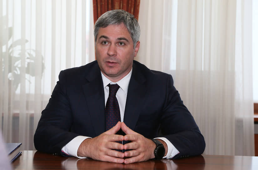 Дмитрий Богданов