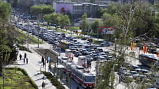 В Самаре оштрафовали участников свадебного кортежа, незаконно перекрывших улицу