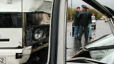 В Самаре произошло ДТП с участием трех легковых автомобилей и автобуса «ПАЗ», есть погибший