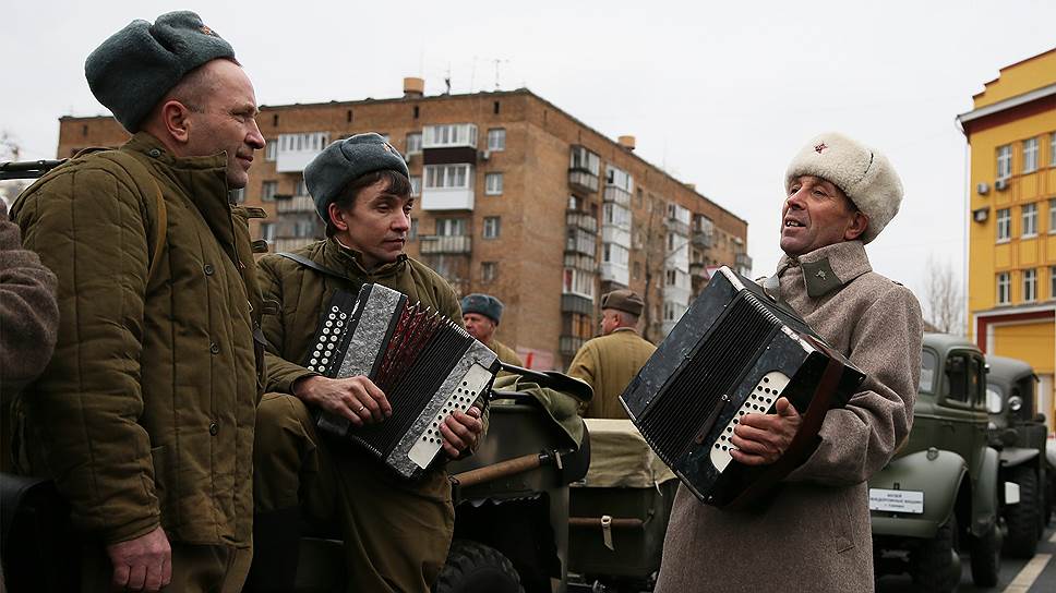 Участники Парада взяли музыкальную паузу