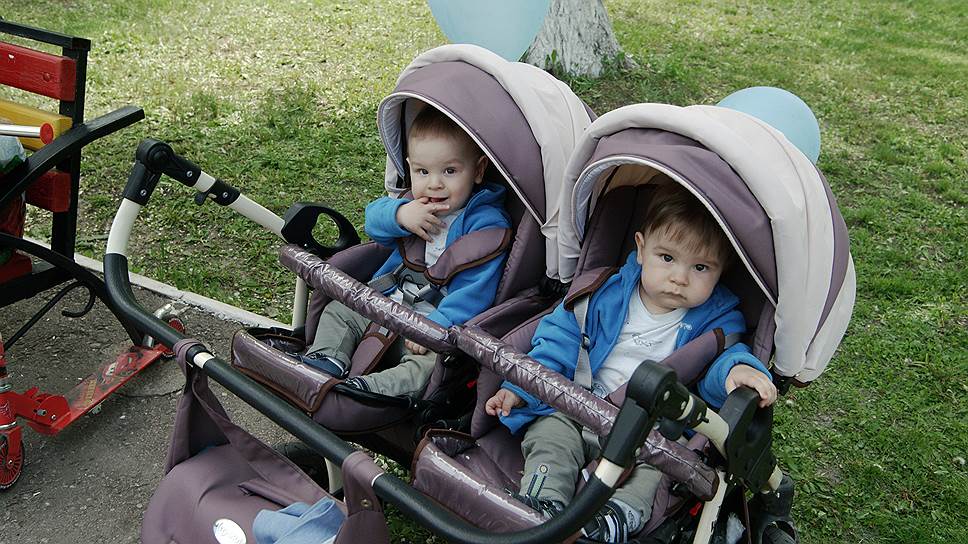 Традиционная встреча близнецов прошла в самарском парке «Дружба» в пятый раз