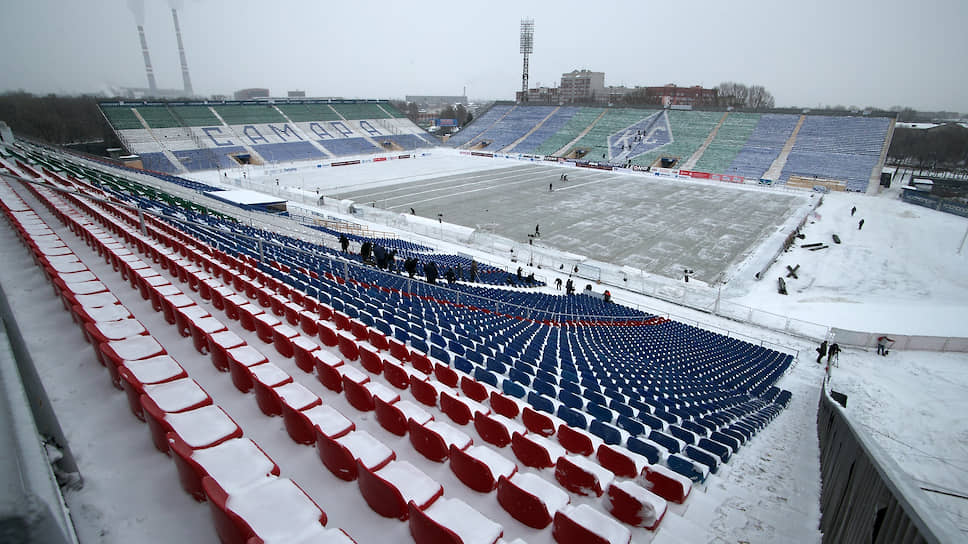 После постройки «Самара Арены» в городе теперь практически никому не нужен 30-тысячный стадион «Металлург», на котором раньше играли «Крылья Советов»