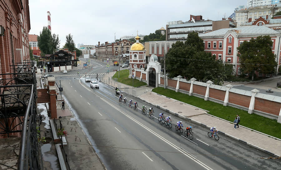 Велогонки проходили в центре города и около стадиона «Самара Арена».