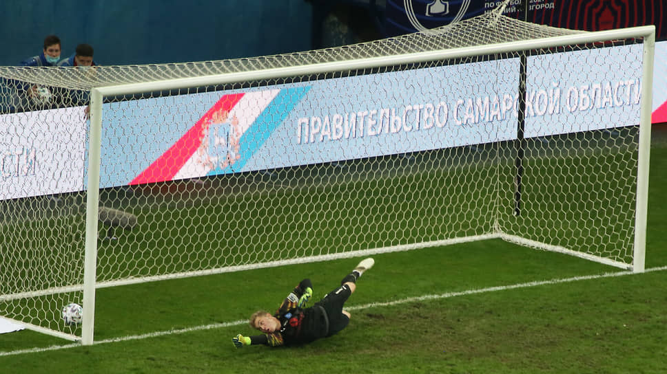 Столичные футболисты вышли вперед во втором тайме