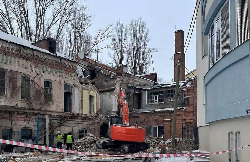 В Саратове приступили к «умному демонтажу» мукомольного общежития Шмидтов