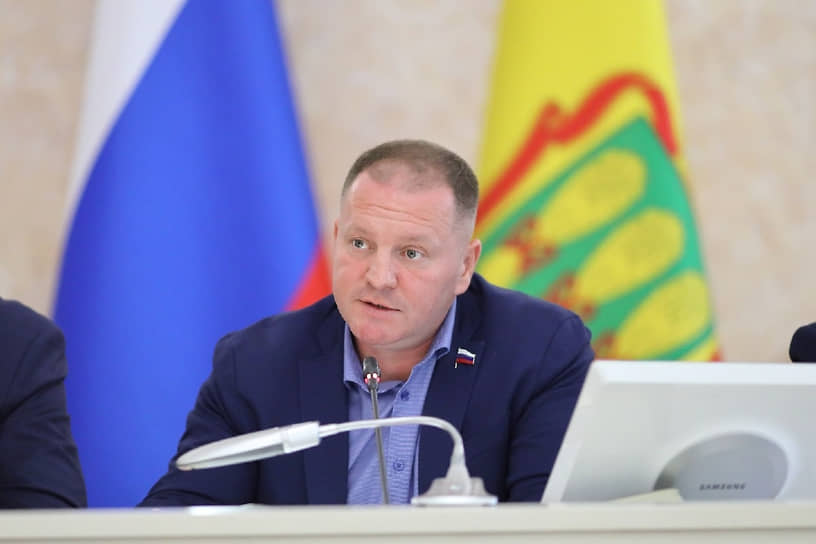 С конца 2021 года АО «Пензгорстройзаказчик» возглавляет депутат законодательного собрания региона Иван Николаев