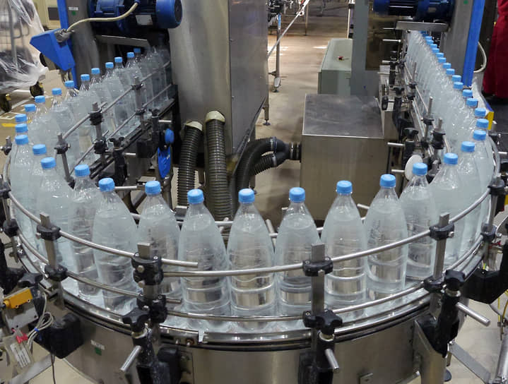 Продукция, где Роспотребнадзор нашел нарушения, продается под брендом «Чистая вода»