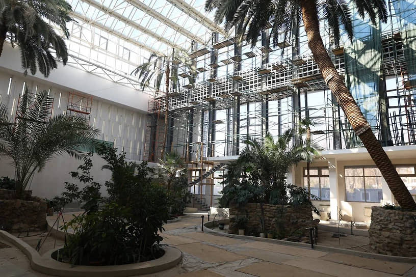 Губернатор Игорь Бабушкин в минувшем марте отчитался о завершении больше половины работ на КРК «Октябрь»