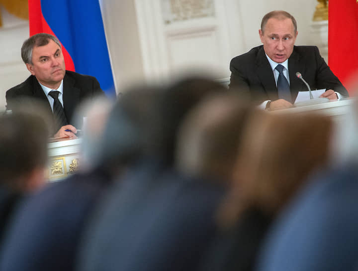 В 2011–2016 годах Вячеслав Володин работал первым заместителем руководителя Администрации Президента РФ, где курировал вопросы внутренней политики