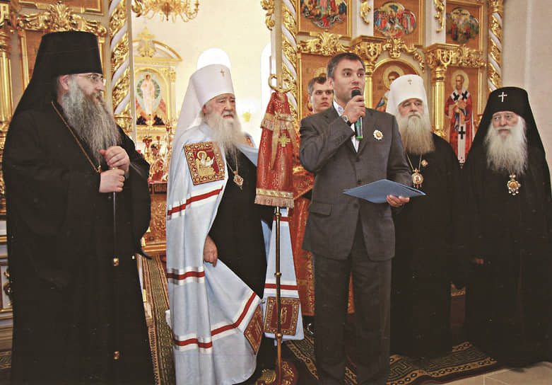 В 2010–2011 годах Вячеслав Володин — заместитель председателя Правительства РФ — руководитель аппарата правительства