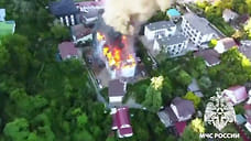 Спасатели эвакуировали 54 человека при пожаре в Сочи