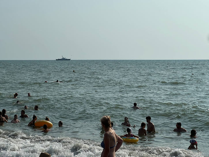 Сегодня одномоментно на курорте отдыхают порядка 200 тыс. человек