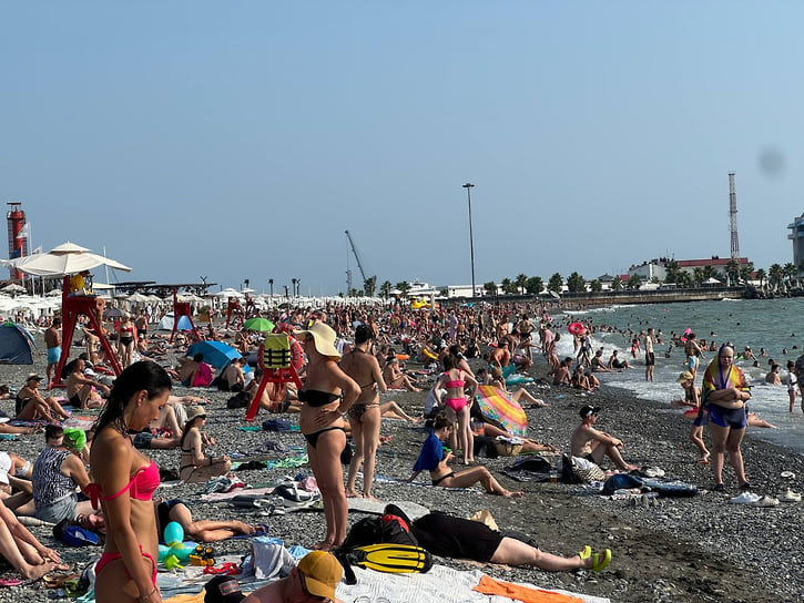 На пляжах, набережных и в жилых микрорайонах для безопасности подключено свыше 3,7 тыс. видеокамер