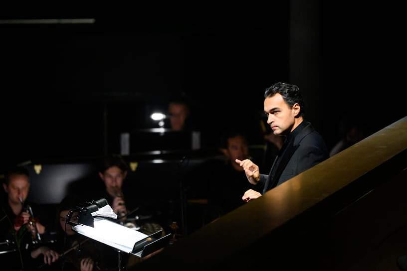 Главный дирижер Красноярского театра оперы и балета имени Дмитрия Хворостовского Эльдар Нагиев