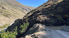 Для грузовиков закрыли движение по мосту в Кайтагском районе Дагестана