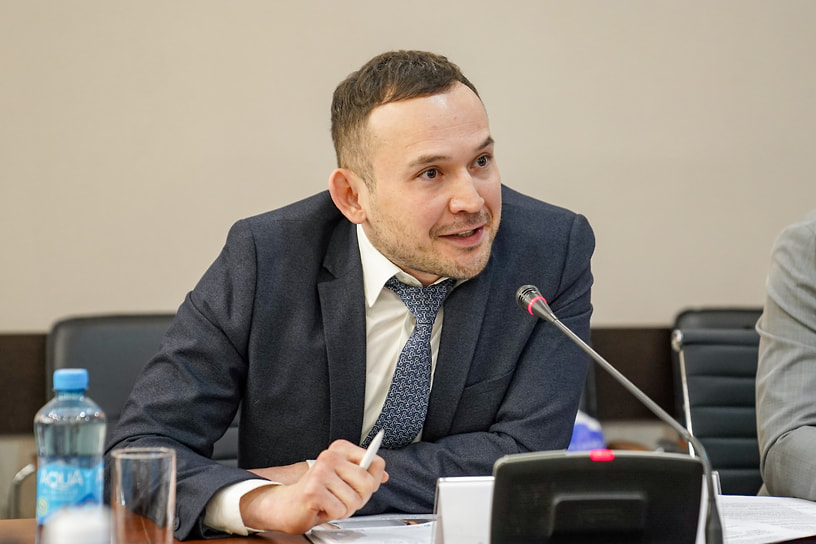 Цифры из презентаций и меры поддержки, которые предлагали выступающие, вызывали острые дискуссии среди участников мероприятия
