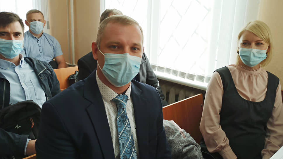 Анатолий Вилиткевич, обвиняемый в экстремизме, в зале суда