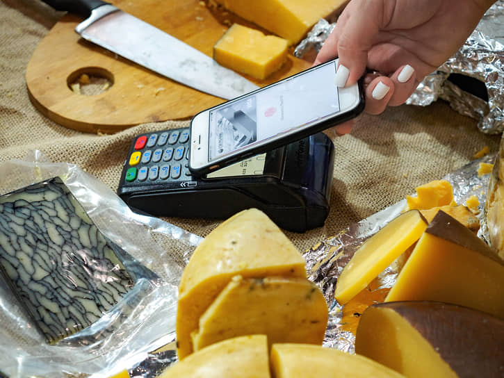 Владелец федеральной сети ресторанов просит взыскать 38 млн рублей за использование товарного знака
