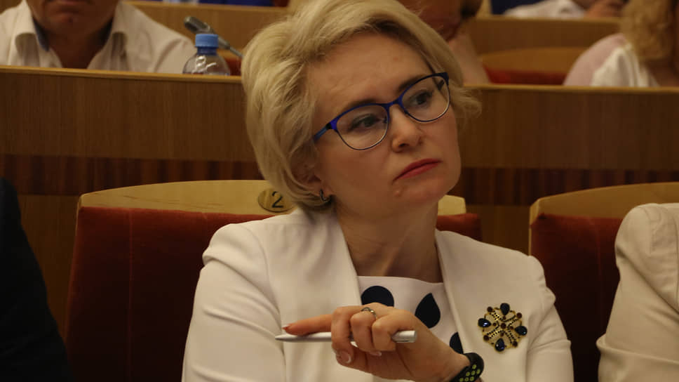 Депутат Госдумы Эльвира Аиткулова сообщила, что с травлей в школе сталкиваются не только ученики, но и педагоги