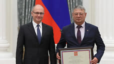 Главе Салаватского района вручили Почетную грамоту президента России