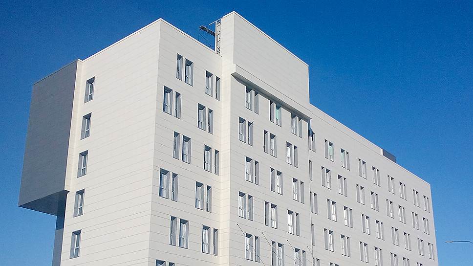 Управляющий партнер ГК «Основа» (застройщик отеля Hampton by Hilton Ufa) Александр Калтыков говорит, что, по планам, загрузка Hampton by Hilton Ufa в период саммитов превысит 85%