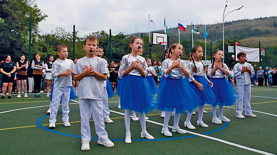 Открытие спортивной площадки в лагере «Ирандык»