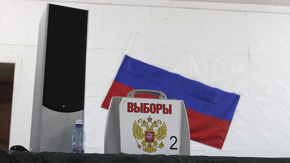 Инициаторы владивостокского референдума о возвращении выборности мэра столицы Приморья намерены добиться его проведения, несмотря на отказ ВГМИК
