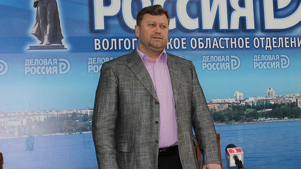 Экс-мэр Волгограда Евгений Ищенко не исключает того, что пойдет на выборы, но пока не решил, от какой партии