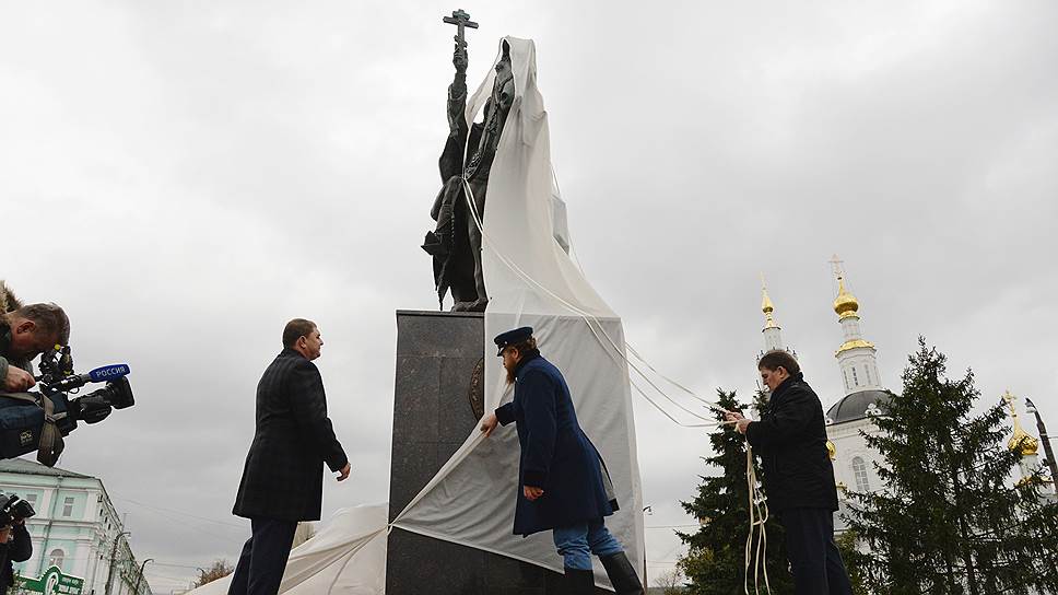 Открытие первого в России памятника царю Ивану Грозному состоялось в Орле 14 октября 2016 года