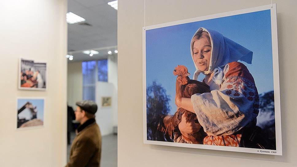 Выставка «Страна Советов с Огоньком». Воронеж, Кирова, 8.