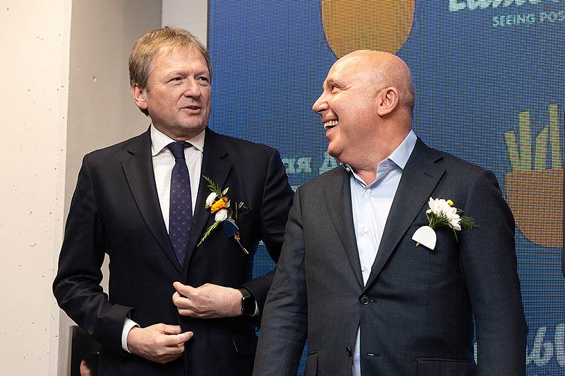 Бизнес-омбудсмен Борис Титов (слева) в ходе открытия был эмоционален: «Картофель, чипсы — это вкусно! Благодаря картошке всегда выживали, это самая лучшая еда!»