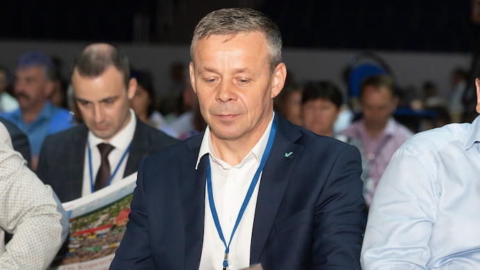 Шестеро за одного