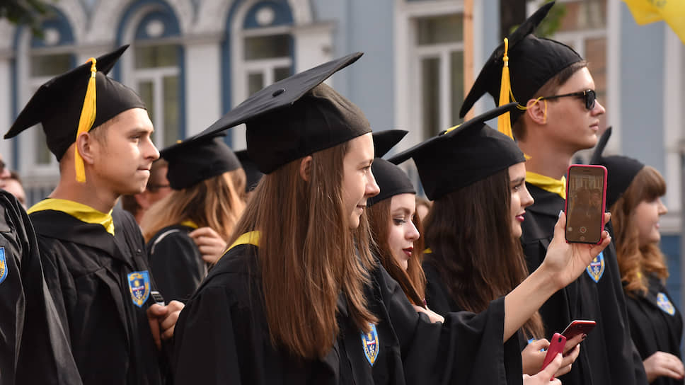 По мнению составителей рейтинга, в вузах Черноземья студентов в числе прочего учат борьбе с голодом и неравенством