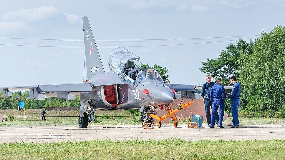 Погода борисоглебск воронежской на 10 дней. Як 130 Борисоглебск. Самолет в Борисоглебске. Борисоглебск ВВС. Борисоглебск учебный центр.