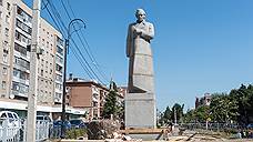 Памятник Алексею Кольцову в Воронеже перенесли на одноименную улицу