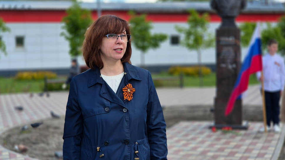Елена Леонова