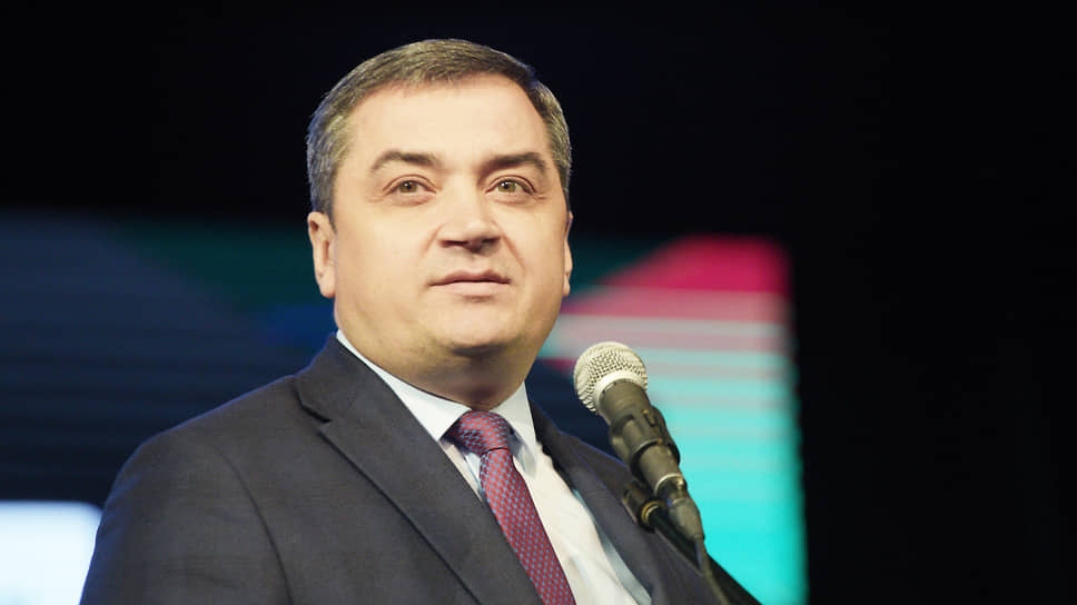 Максим Шляхта до этого работал в областном министерстве спорта