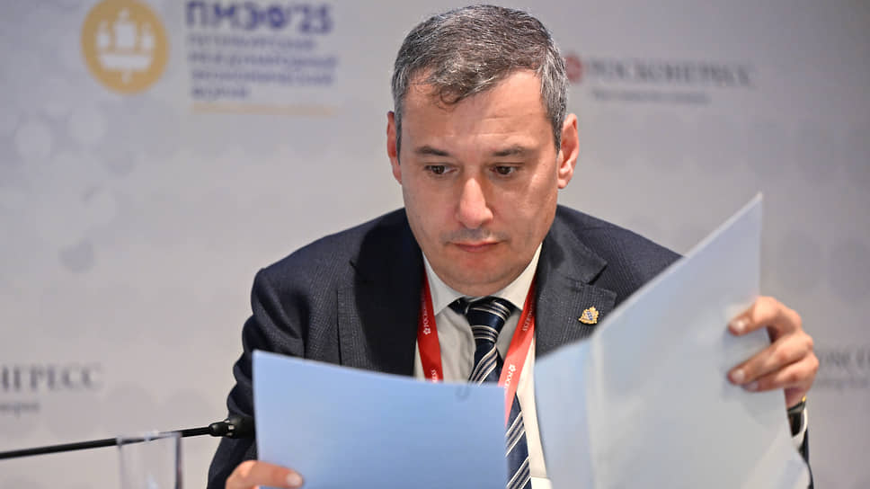 Врио губернатора Курской области Александр Хинштейн 