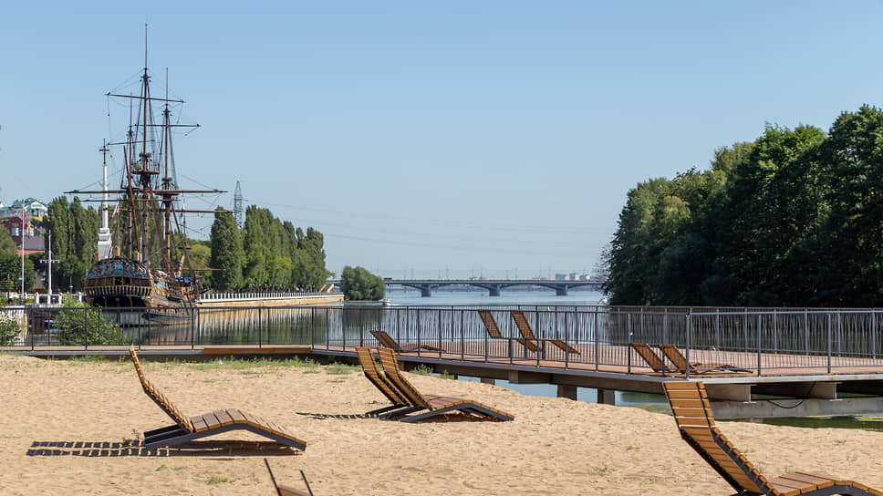 Петровская набережная в Воронеже