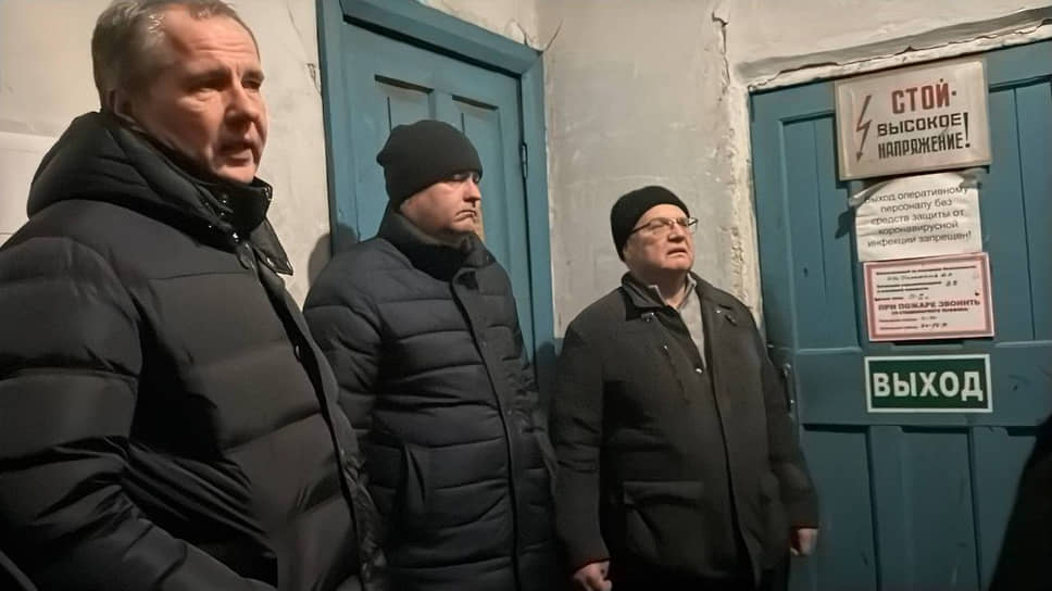 Губернатор Белгородской области Вячеслав Гладков (слева)