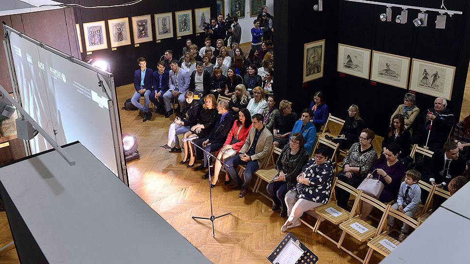 Тактильная выставка «Видеть невидимое» в Воронежском областном художественном музее имени И.Н. Крамского