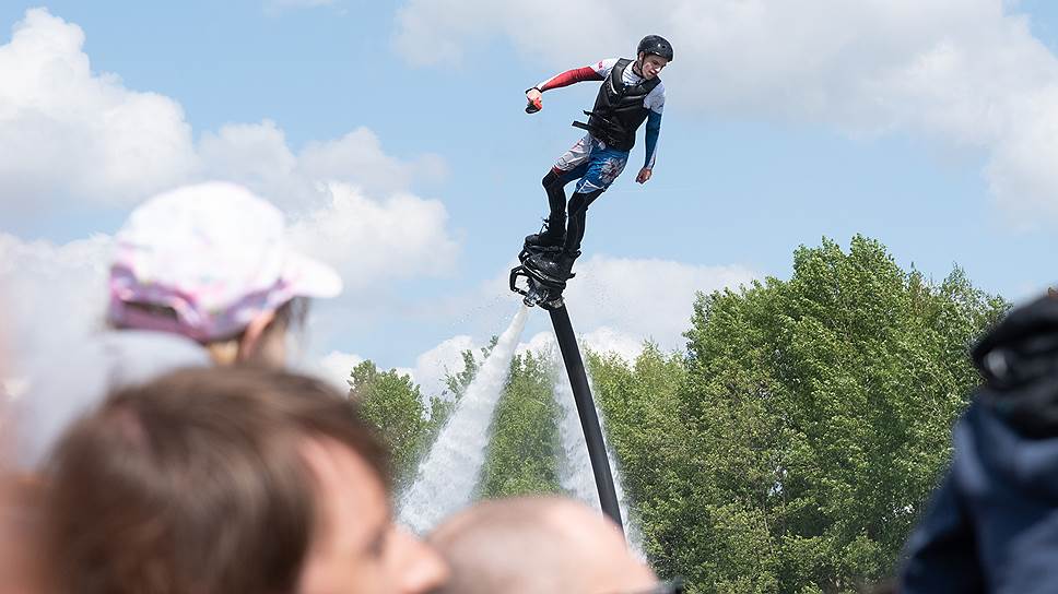 Выступление Fly Bord