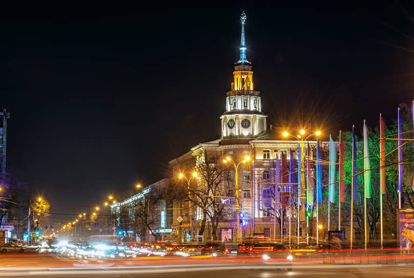 На Воронеж приходится 60% от всего потребления электроэнергии в регионе. На фото — площадь Ленина