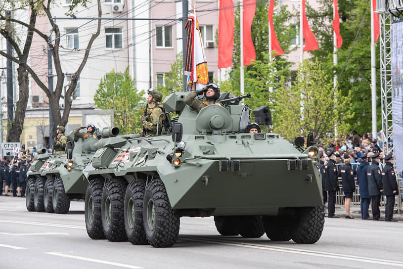 Большая часть техники, представленной на параде, закреплена за частями и подразделениями 20-й гвардейской общевойсковой армии