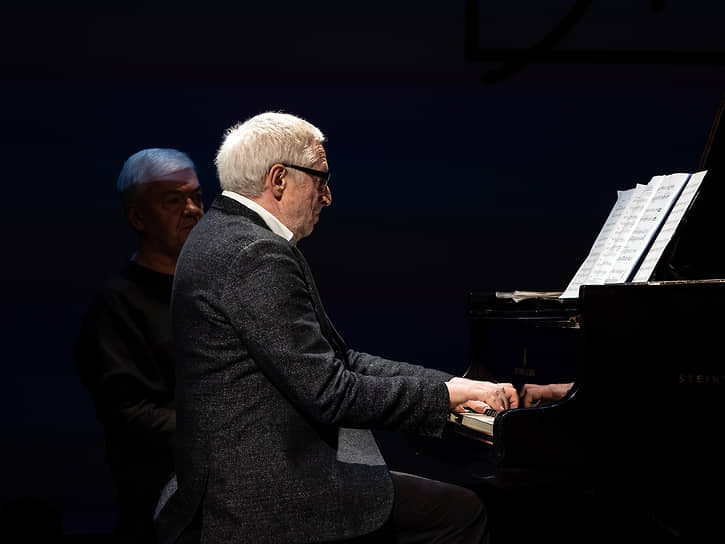 Еще одним музыкальным событием стал творческий вечер композитора Леонида Десятникова (на фото), получившего в этом году Платоновскую премию